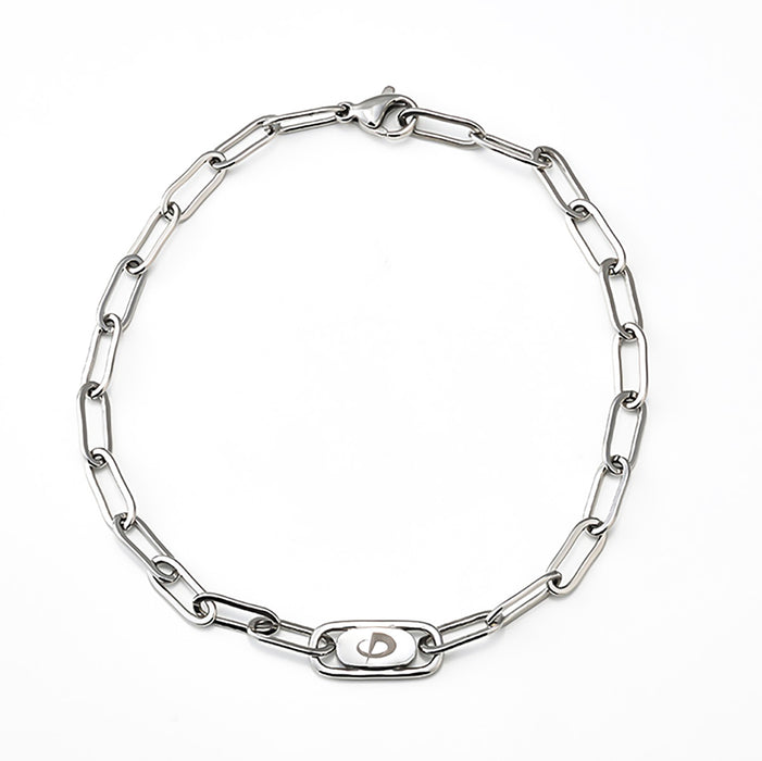 PhitenSG Clip Chain Bracelet, a modern and stylish accessory with a sleek chain design, perfect for versatile daily wear.